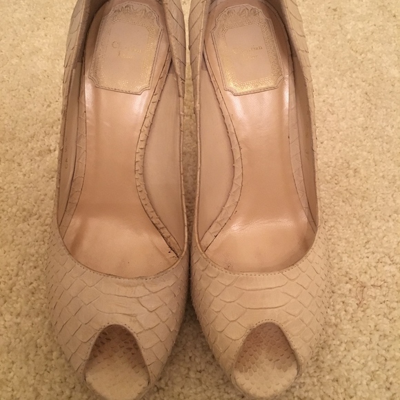 Christian Dior snakeskin ivory heels - Picture 1 of 5